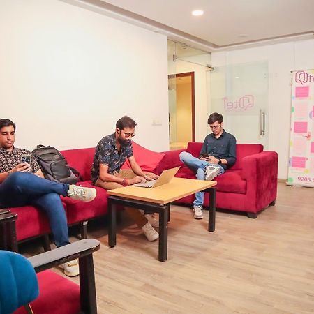 Hotel La Serene By Qotel-Gagan Vihar Anand Vihar New Delhi Exteriör bild