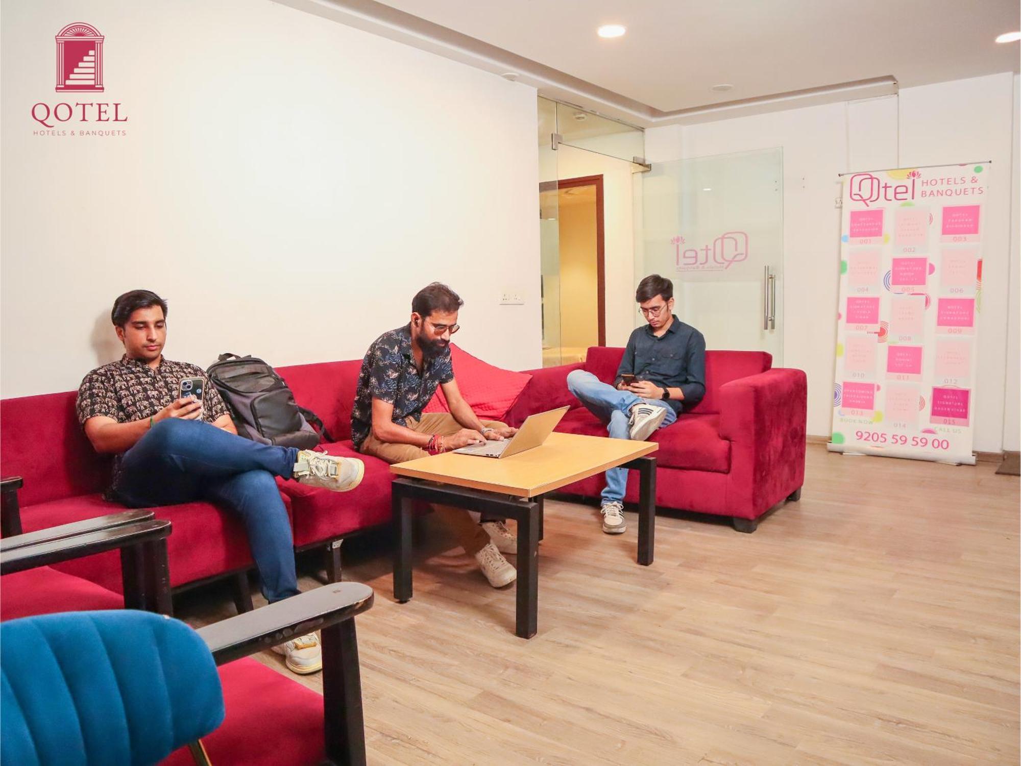 Hotel La Serene By Qotel-Gagan Vihar Anand Vihar New Delhi Exteriör bild