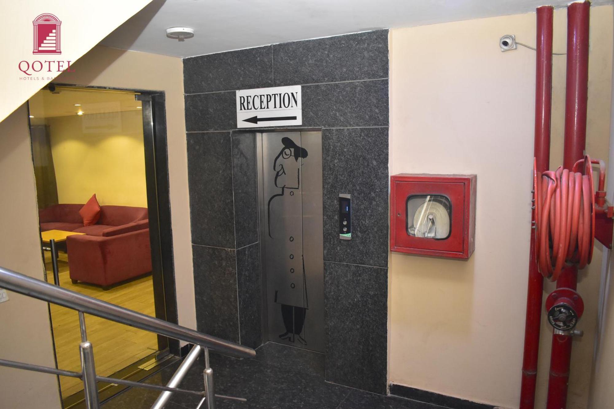 Hotel La Serene By Qotel-Gagan Vihar Anand Vihar New Delhi Exteriör bild