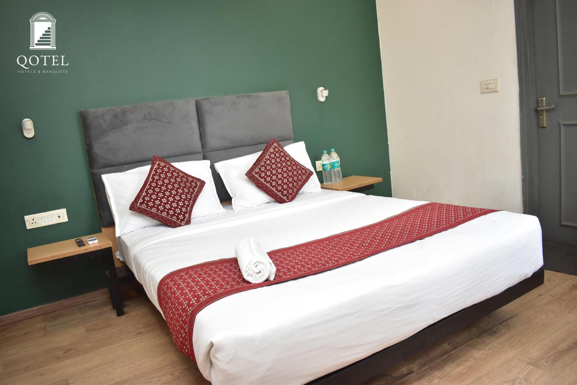 Hotel La Serene By Qotel-Gagan Vihar Anand Vihar New Delhi Exteriör bild