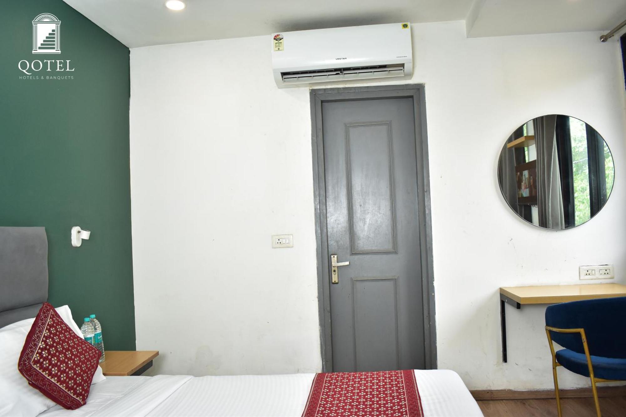 Hotel La Serene By Qotel-Gagan Vihar Anand Vihar New Delhi Exteriör bild